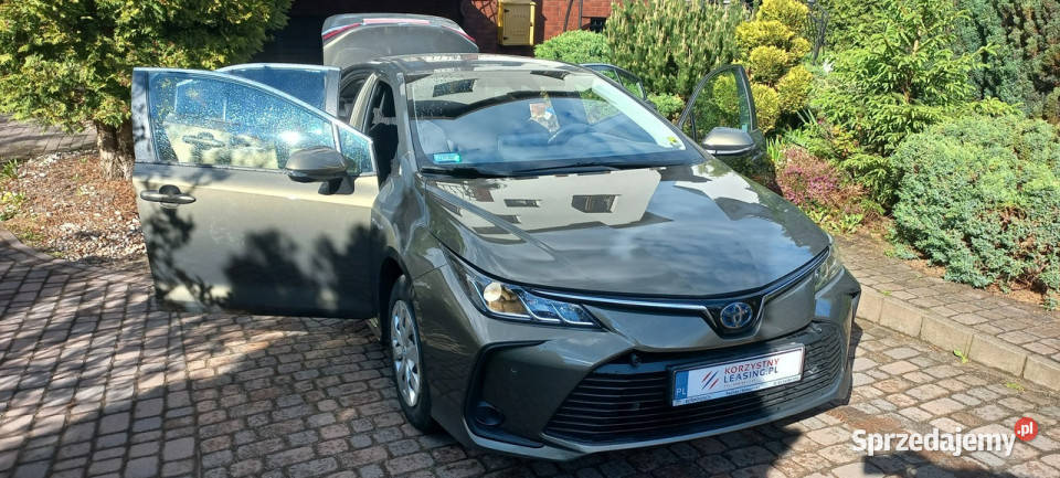 Toyota Corolla 487 netto ECVT 18 Hybryda Kamera Gdańsk sprzedam