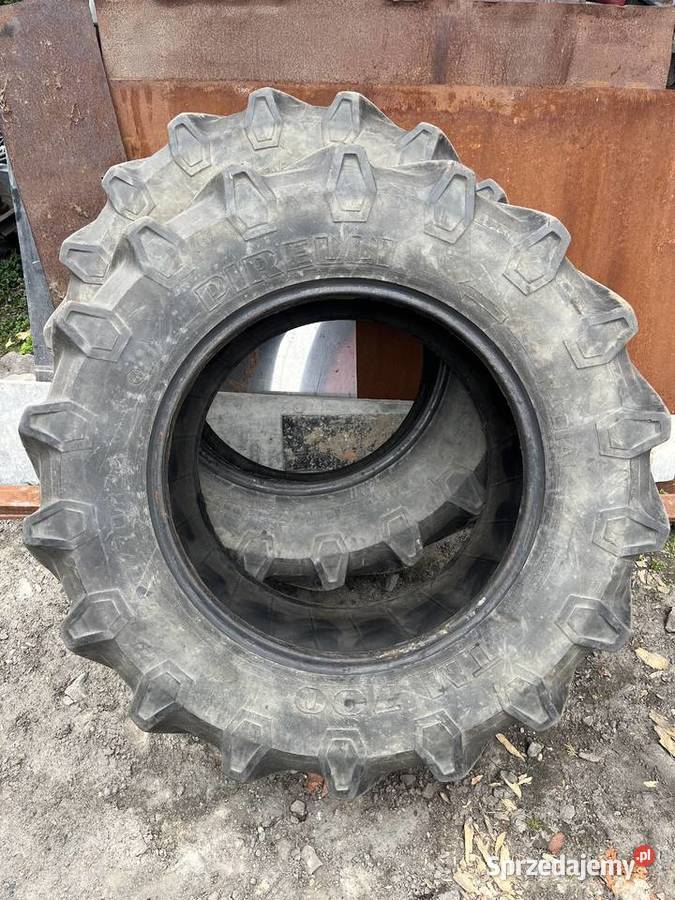 Opony rolnicze dwie sztuki Ursus c 360 42070r28 Oleśnica