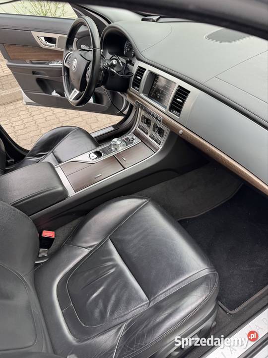 Jaguar XF komfortowa i prestiżowa limuzyna Warszawa