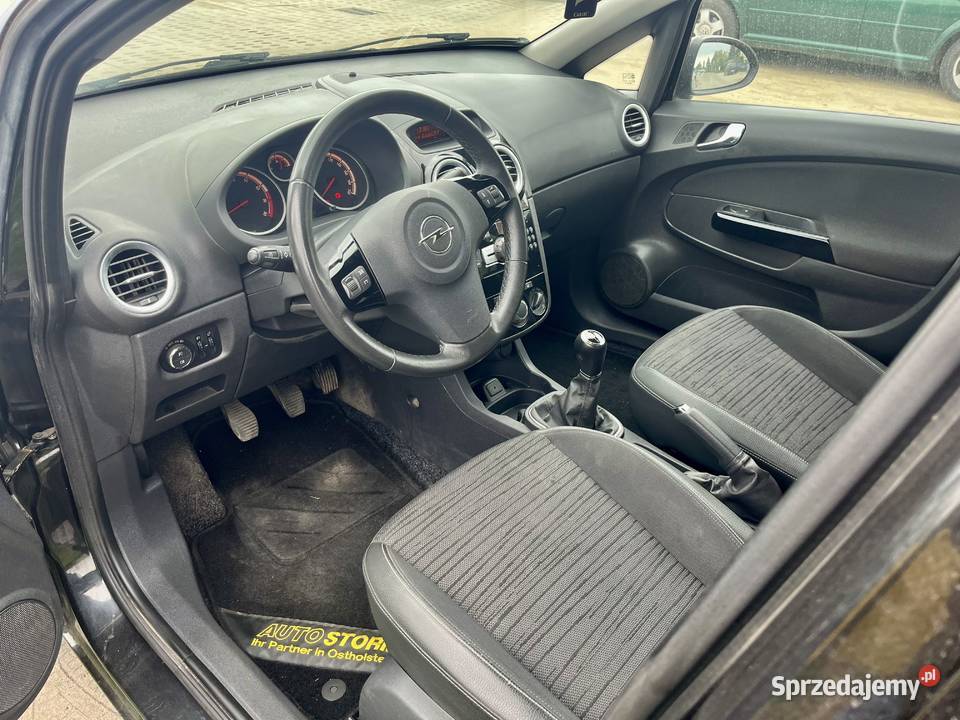 Opel Corsa D lift benzyna LPG oryginał dużym Starogard Gdański