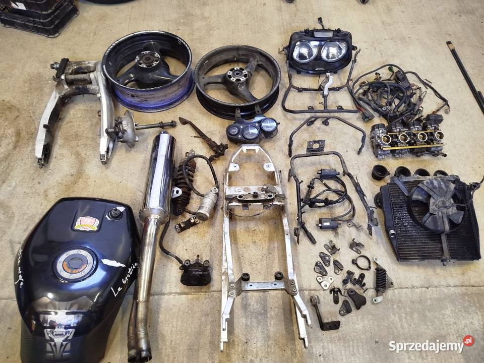 Części Suzuki GSXR 750w 9295 zbiornik paliwa małopolskie Tarnów