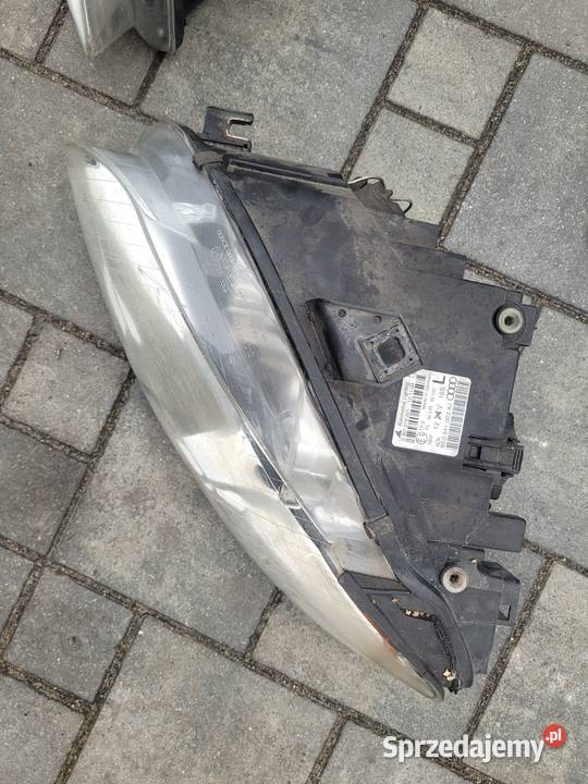 Lampy prawa lewa Audi A4 B7 przednie mazowieckie Przasnysz