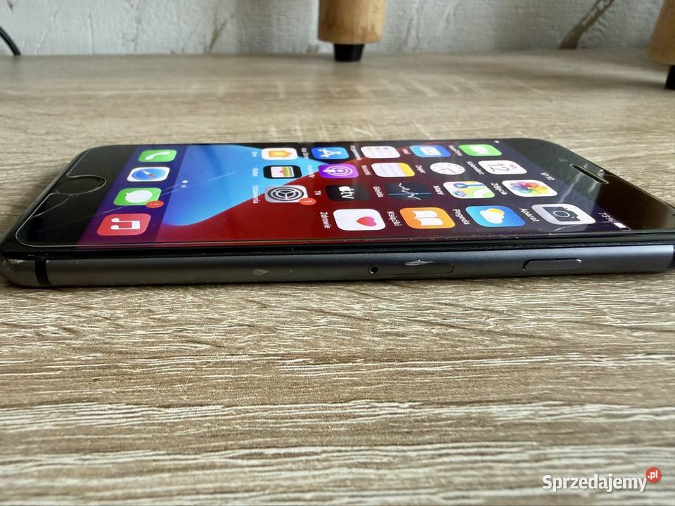 iPhone 8 64GB bez blokad iOS 146 szczegóły Łódź