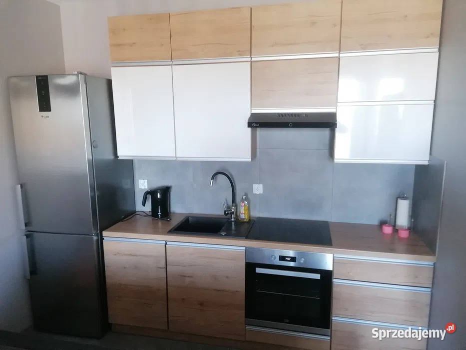 Kawalerka z halą garażową Gdańsk Letnica balkon