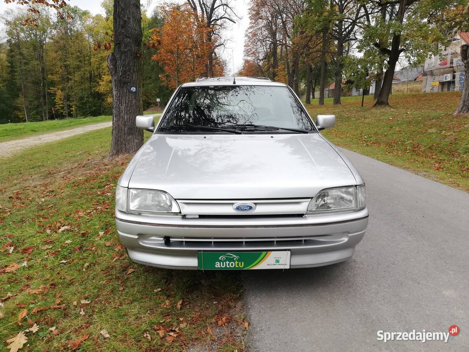 Ford Orion III Ghia 14 Aut Oldtimer 19 garażowany