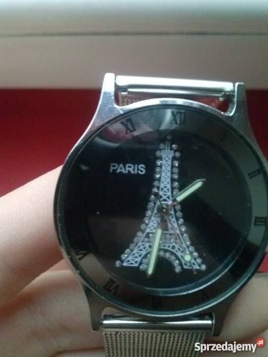 Piekny nowy zegarek z wieżą Eiffla