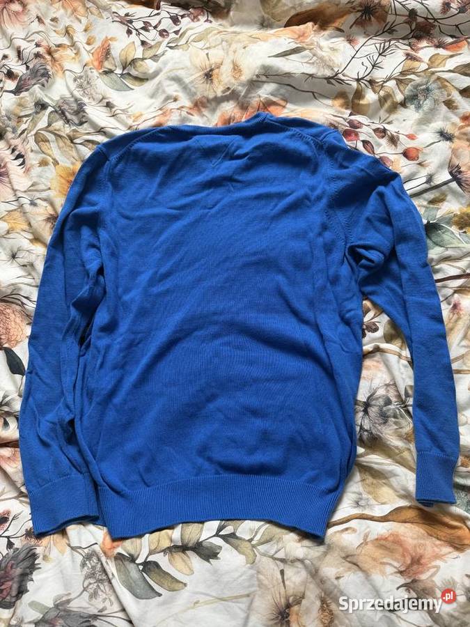 Sweter w serek Tommy Hilfiger L 178182 sprzedam