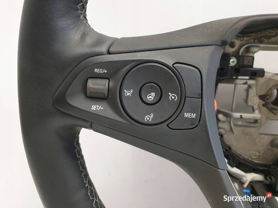 Opel Corsa F SKÓRZANA KIEROWNICA Multifunkcyjna Rudka