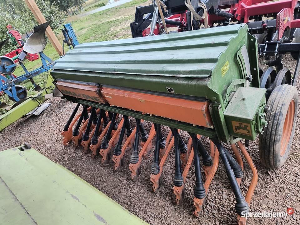 Agregat uprawowo siewny talerzówką Amazone D8