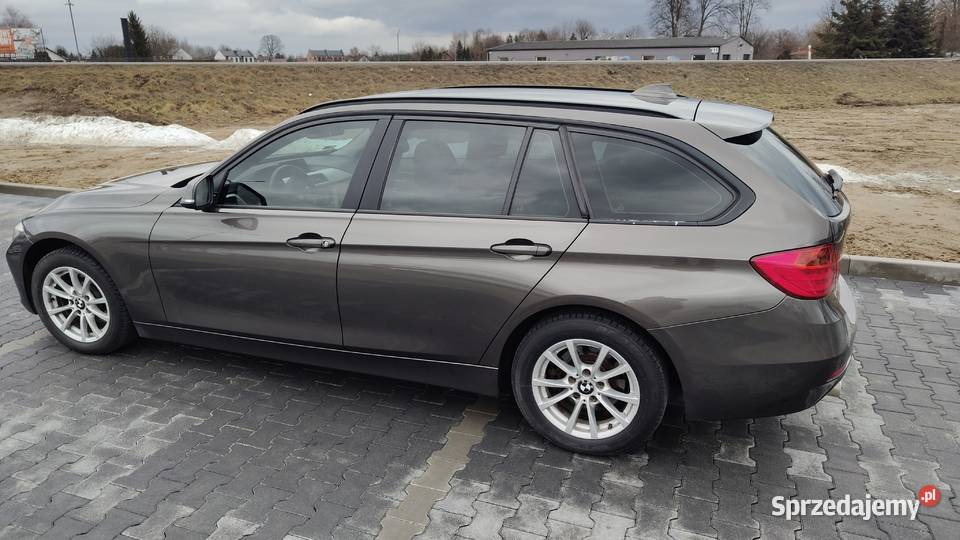 BMW 3 318 Diesel 2013 Navi Skóra Alu Staniątki