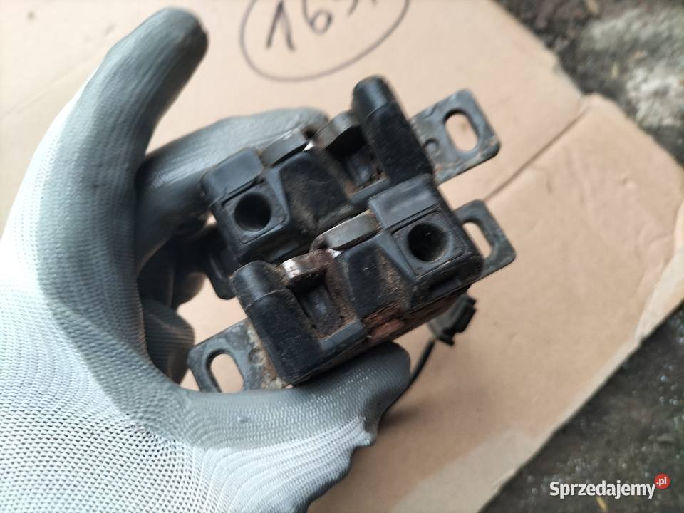AUDI 80 B4 KOMBI AVANT ZAMEK ZAMKI KLAPY TYŁ lubelskie Kamień-Kolonia sprzedam