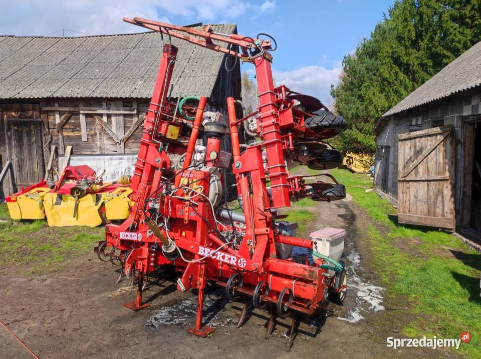 Siewnik do kukurydzy 12 rzędowy Becker Chełm