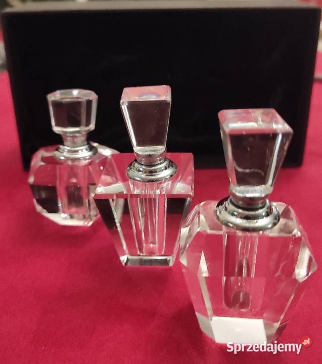 Elegancja klasa i styl perfumetka ze szkła Pabianice sprzedam