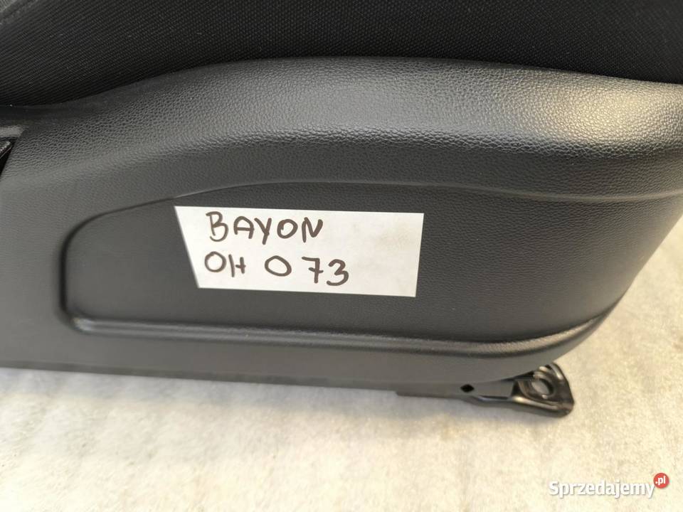 FOTEL PRAWY PRZÓD EUROPA HYUNDAI BAYON Fotele i kanapy