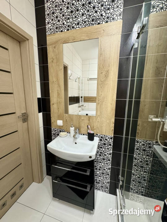 Komfortowe mieszkanie z dużym balkonem komórką 45m2 Mieszkania Kruszewnia