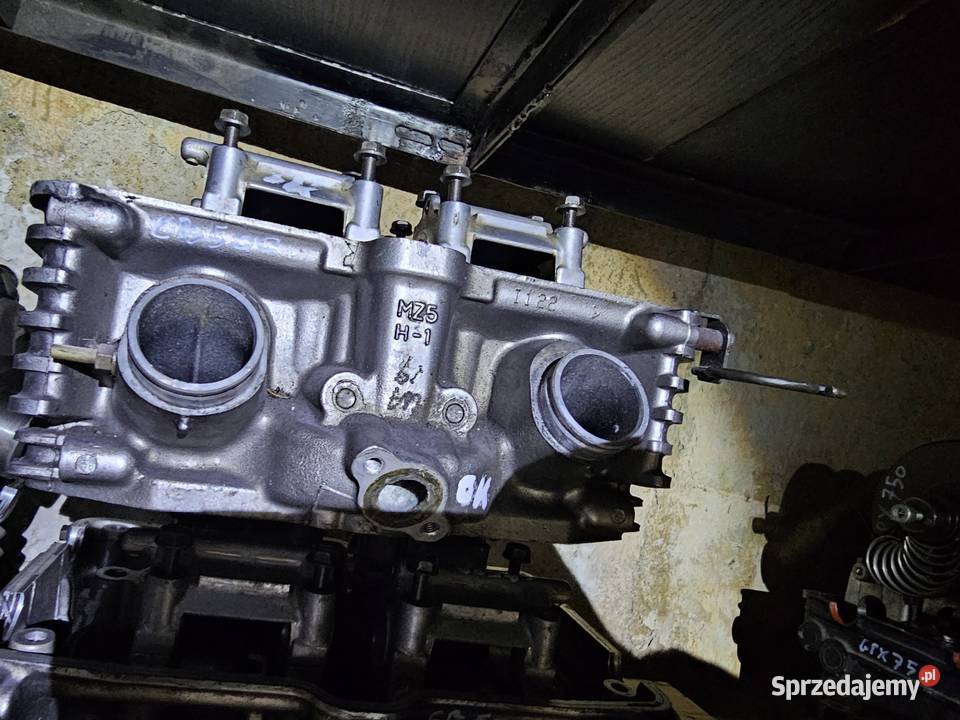 Honda CB 500 głowica cb500 zawór zawory szklanki Cylindry, głowice, pierścienie Jelenia Góra