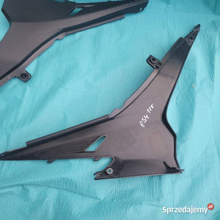 Aprilia RS4 TUONO 125 carbon wypełnienie bok Nowy Tomyśl