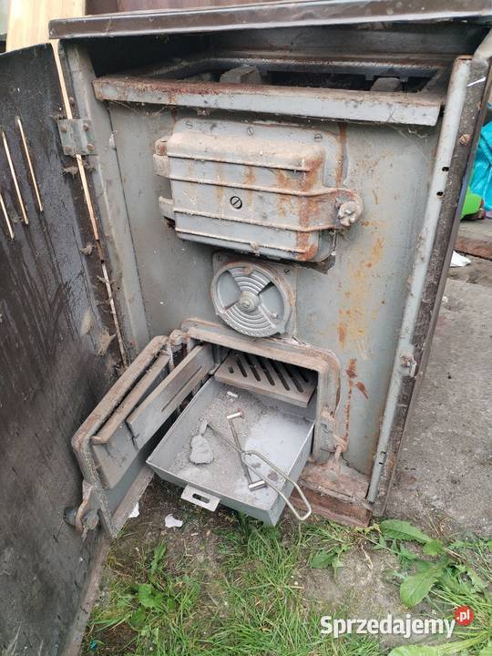 Nowy z PRL piec żar 12 żeliwny sprzedam