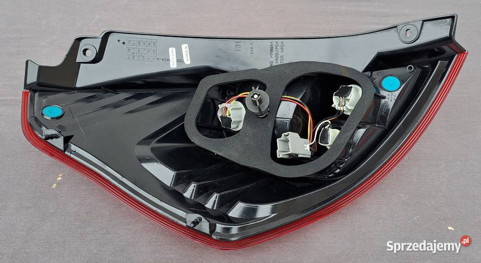 C1BB13404AE lampa tylna prawa Ford Fiesta MK7 FL prawe Lampy tylne