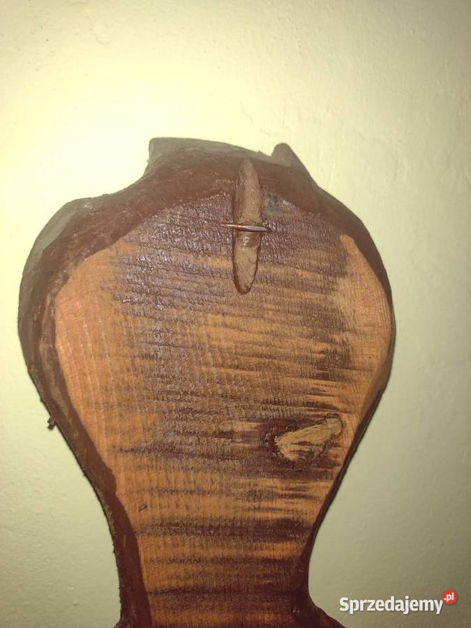 duże rzeźby drewniane Chorzew