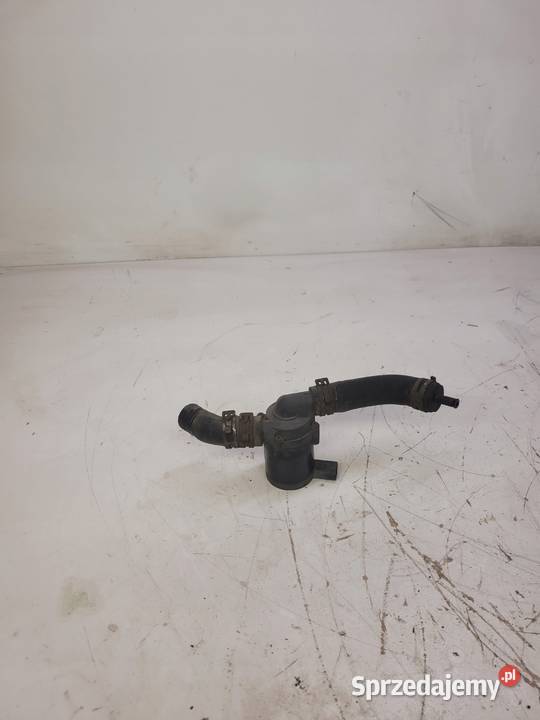 DODATKOWA POMPA WODY ZAWÓR AUDI VW 078121601 Przystajń