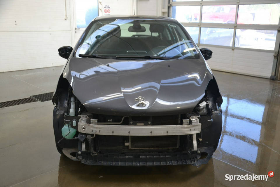 Peugeot 208 Zdekompletowany NISKI PRZEBIEG 1200cm3