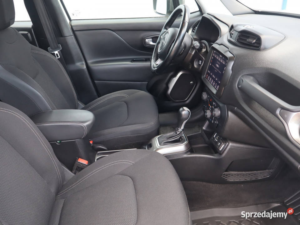 Jeep Renegade 13 TGDI wielofunkcyjna kierownica