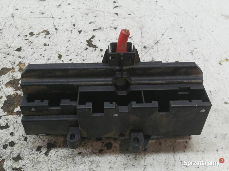 SKRZYNKA BEZPIECZNIKÓW 36 V8 272 Bmw Seria 7 IV