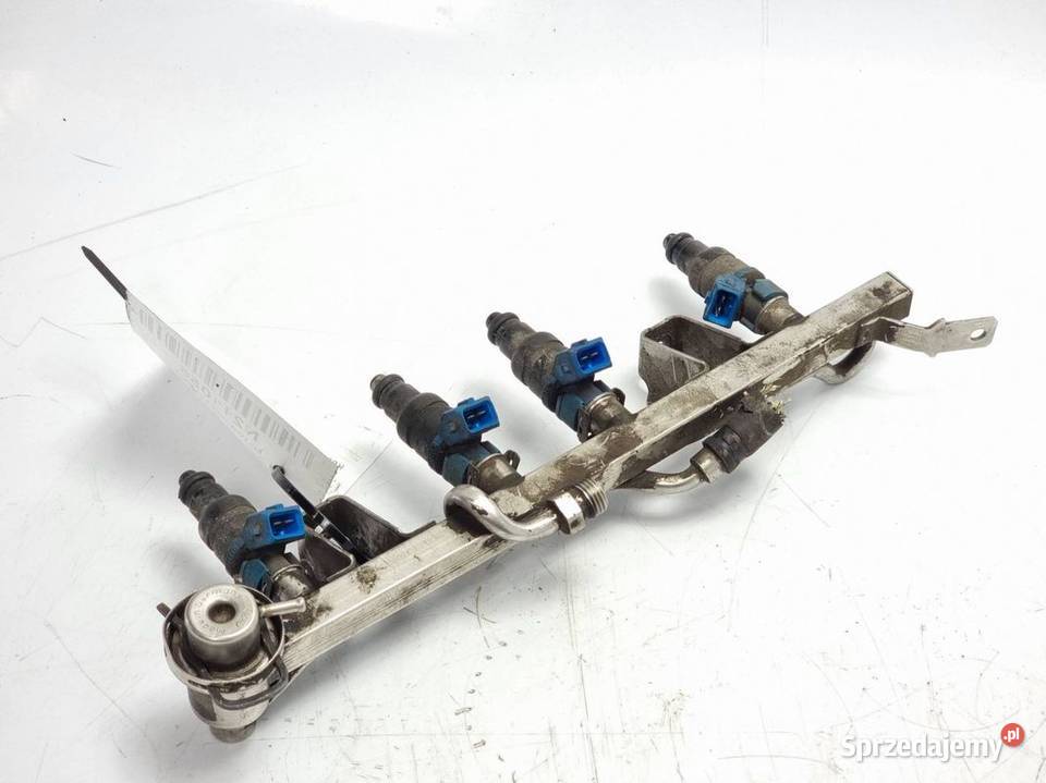 LISTWA WTRYSKOWA AUDI A4 B5 06B133317A Lipno sprzedam