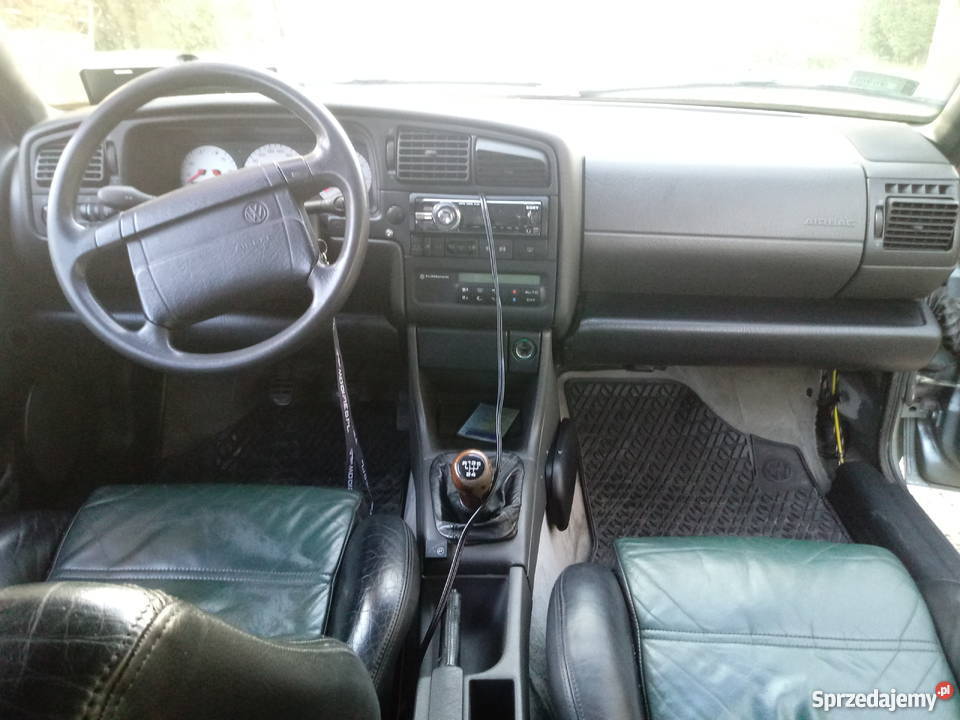 Volkswagen Passat B4 20 16v ABF szary Malbork