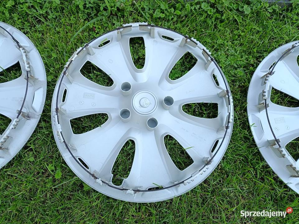Kołpaki oryginalne Ford Focus 16 komplet C itp Piastów