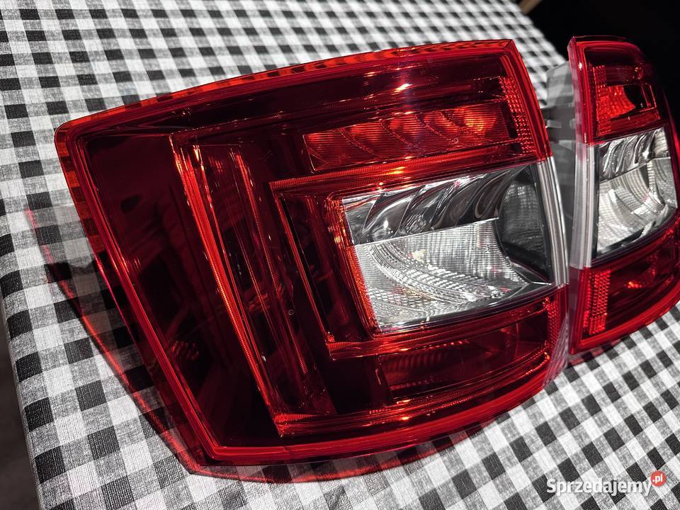 Lampy Tył Skoda Octavia Kombi 3komplet prawa Bielsko-Biała