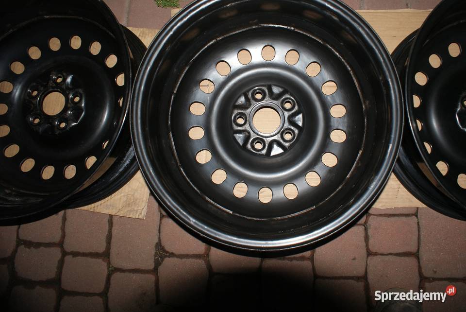 Felgi Stalowe 5x1143 ET39 7Jx18 Toyota Rav4 i Średnica 18" Nozdrzec