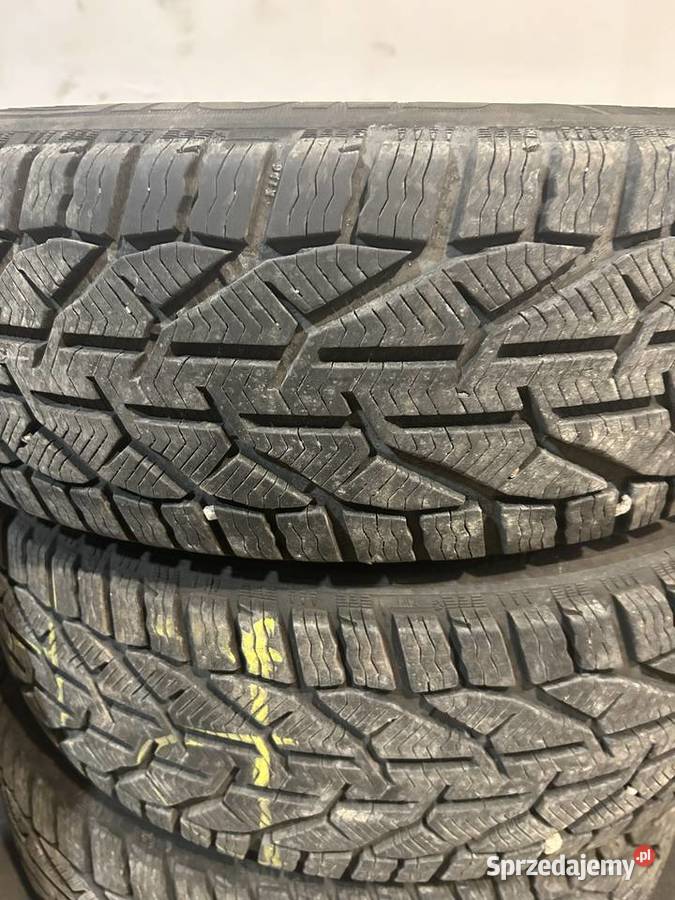 Opony zimie Kormoran 21560 R17 Zamość
