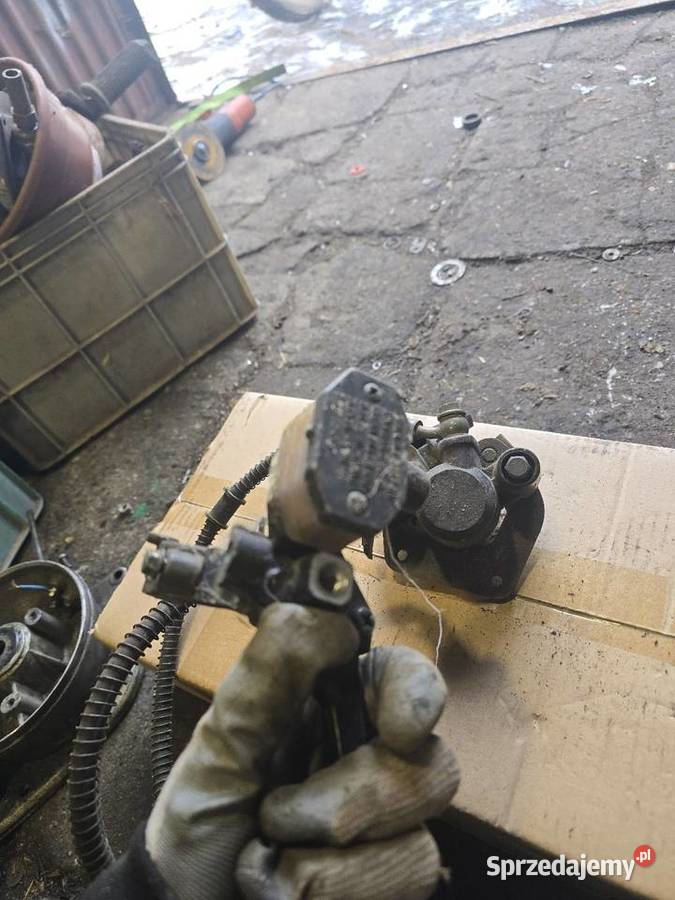 Pompa zacisk romet z 125