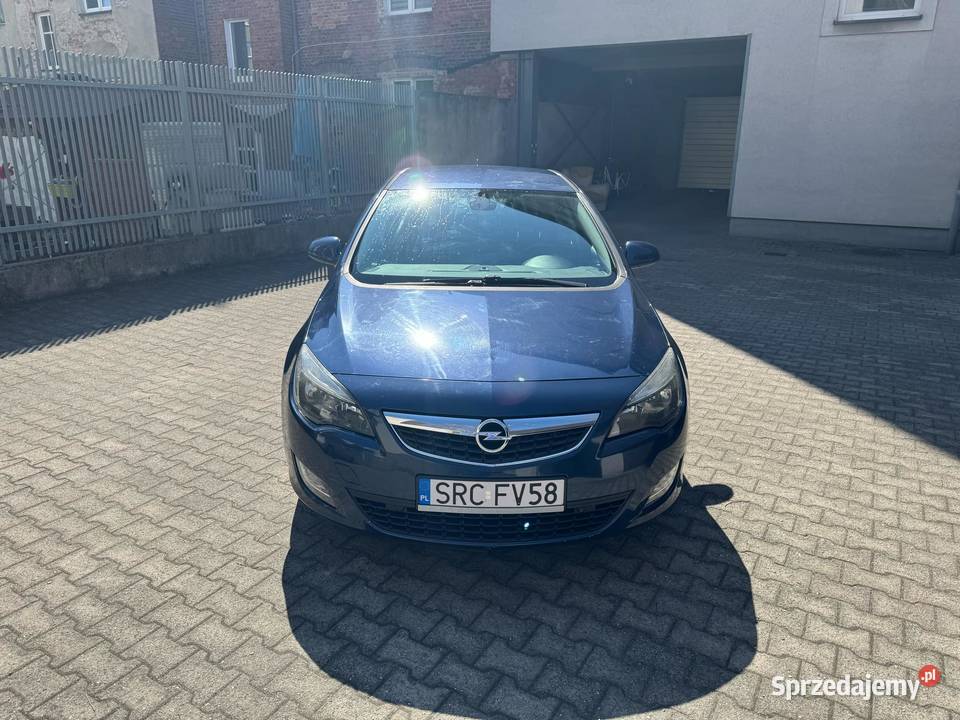 Opel Astra J 2011 LPG Racibórz