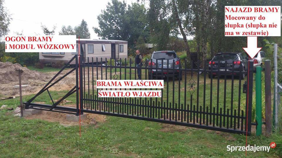 Brama przesuwna wypełniona kątownikiem do