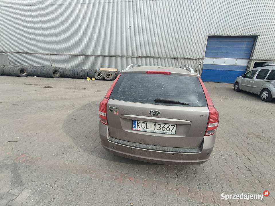 Syndyk sprzeda Kia Ceed 16 2011r mazowieckie Jasieniec sprzedam