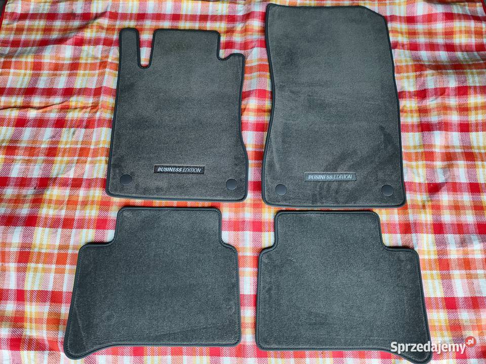 Oryginalne dywaniki welurowe Mercedes W211 S211 Bolewice