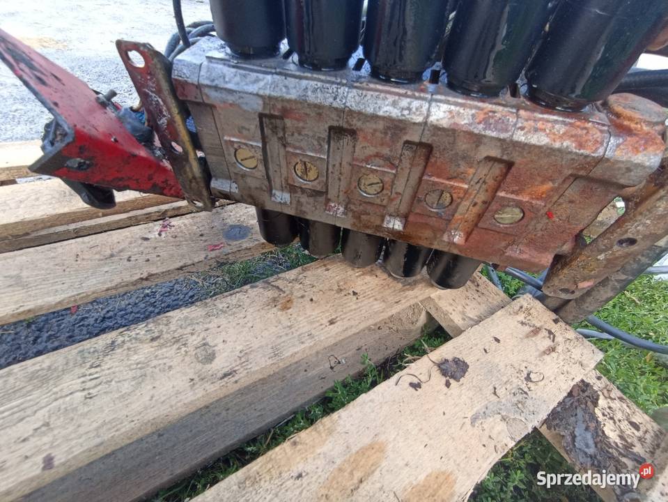 Rozdzielacz hydrauliczny elektryczny 6 sekcyjny Sosnówka