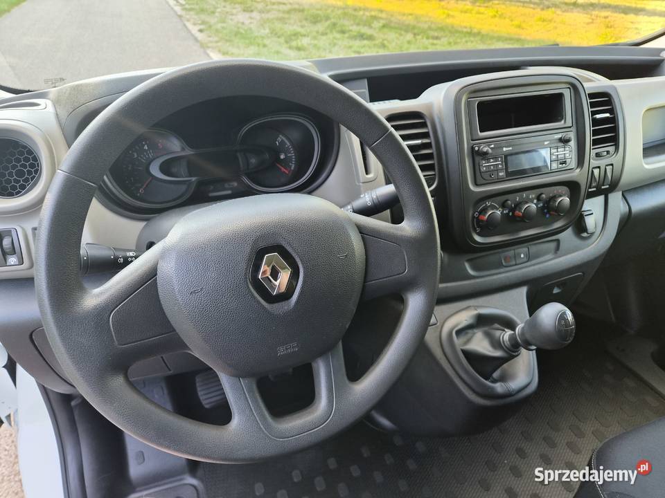 Renault Trafic 16 dci 102 z NIemiecJedyne 147000 sprowadzony świętokrzyskie