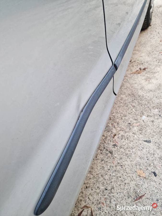 Volkswagen Fox 12 benzyna 2005 180 800 Łódź