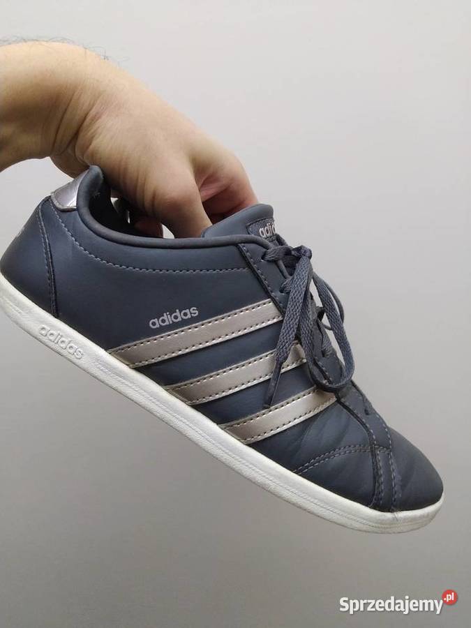 Adidas model Coneo QT Rozmiar na metce to 395 szary/srebrny małopolskie Kraków