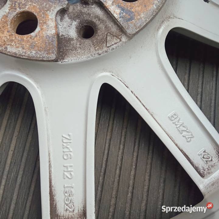 Felgi aluminiowe BMW 7x16 rozstaw śrub 5x112