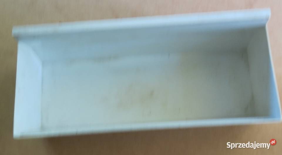 Biały kontenerek na warzywa do lodówki małopolskie