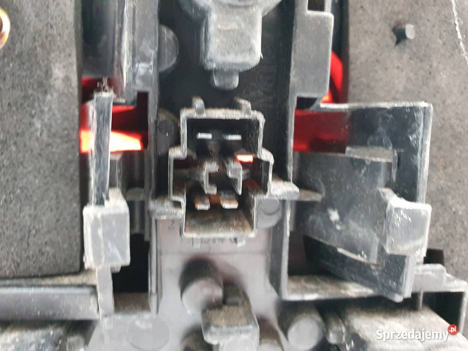 Saab 95 I 9705r sedan TYLNA LAMPA LEWA lewy tył Rudka