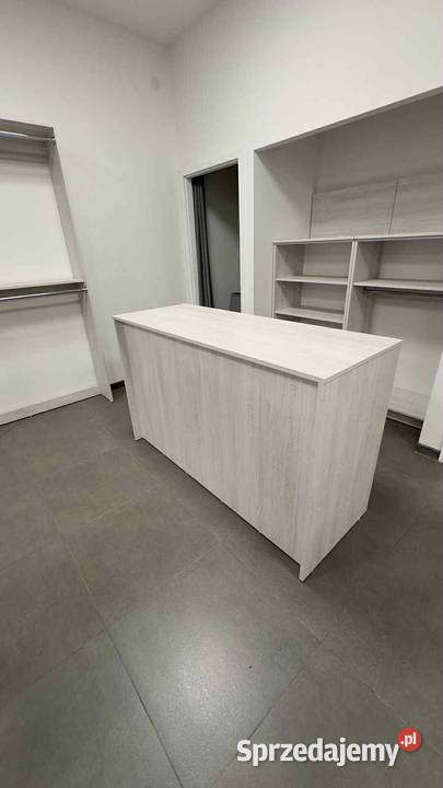 Sprzedam wyposażenie sklepu Oleśnica sprzedam