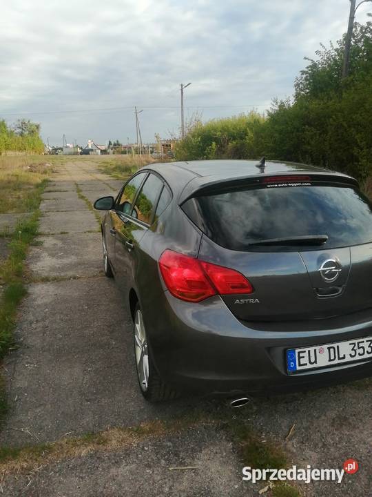 Opel Astra 14 turbo automat 140KM
