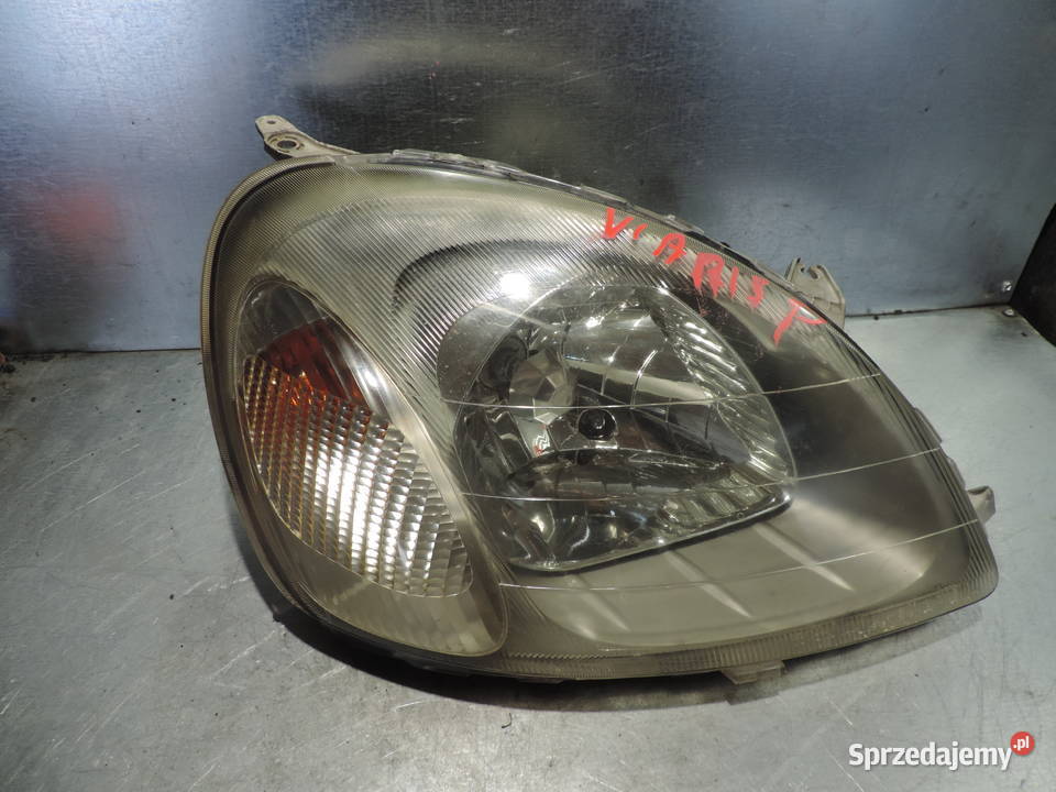 TOYOTA YARIS I 1 LAMPA PRAWY PRZÓD PRZEDNIA Nowy Sącz