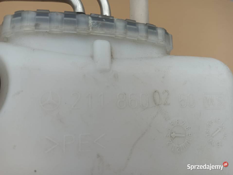 EKLASA W211 ZBIORNICZEK PŁYNU SPRYSKIWACZY Silniki i osprzęt Trzciel sprzedam